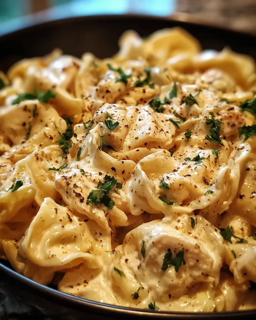 Crockpot Chicken Alfredo Tortellini: A Creamy Delight You’ll Love!